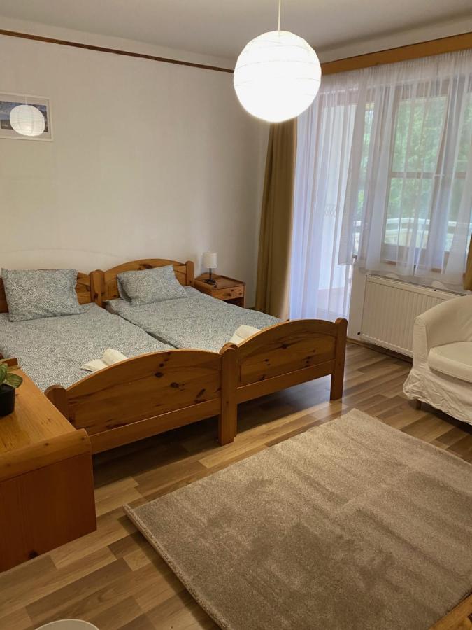 Global Apartmanhaz Vonyarcvashegy Exterior foto